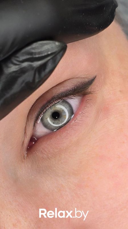 Стрелка с растушёвкой Салон красоты «Beauty Bank (Бьюти бэнк)» - фото 7784378