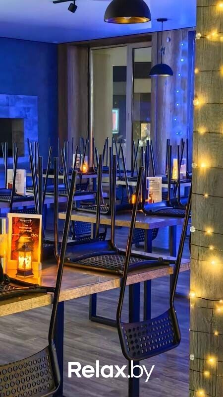 Интерьер Современная столовая «Неправильное питание» - фото 7874543