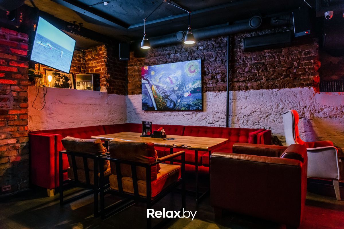 Интерьер Бар-кальянная «HookahPlace Lounge Bar Yakuba Kolasa (ХукаПлейс Лаунж Бар Якуба Коласа)» - фото 4759013