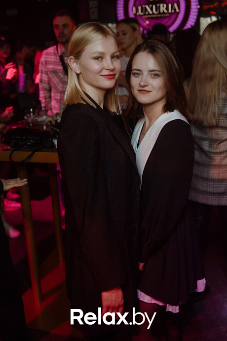 Friday LUXURIA LXR, фото № 1