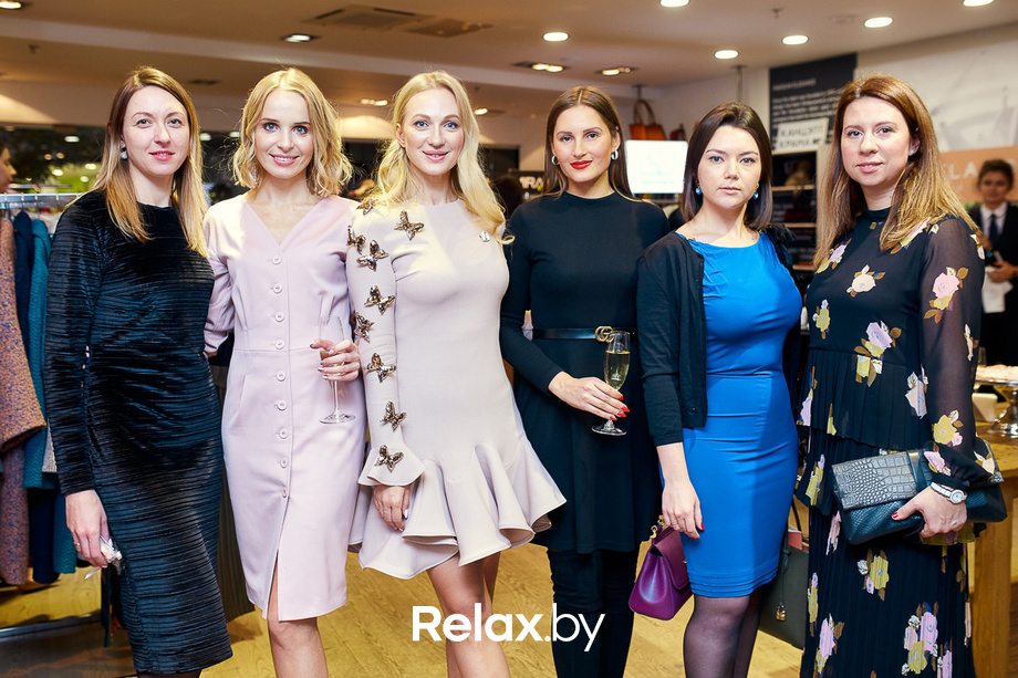 Открытие витрины бренда французской косметики Delarom Paris в магазине «Канцэпт Крама», фото № 93