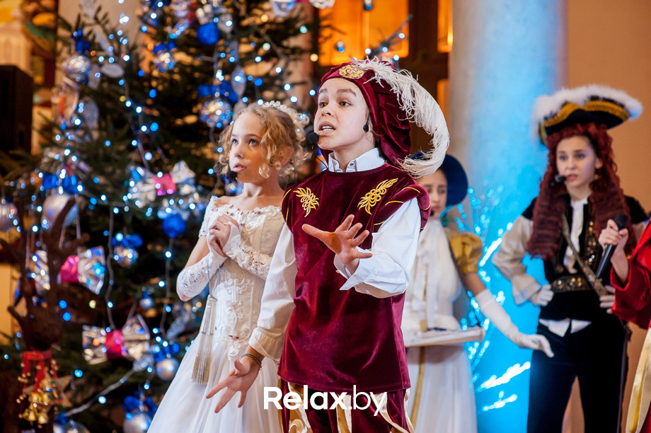 Семейный рождественский благотворительный бал Академии мюзикла "Ревю" - "Наши сердца", фото № 139