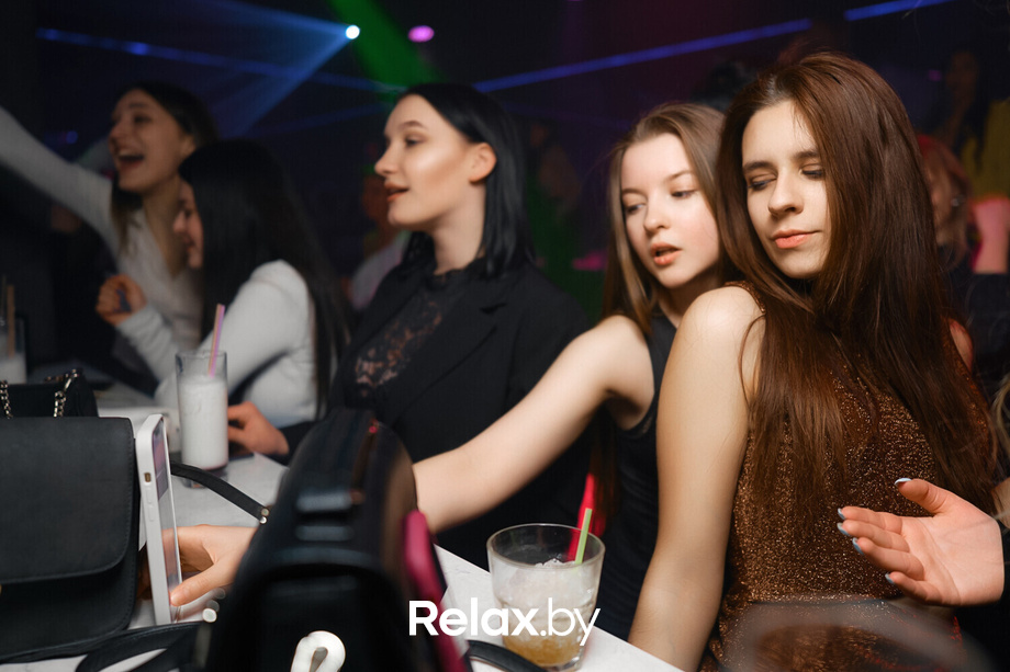 On the Luna, фото № 10