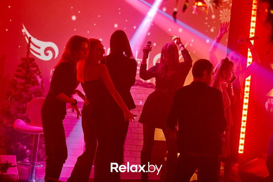 Предновогодние вечеринки в Ангелах, фото № 50