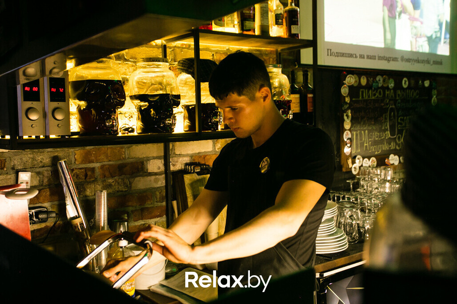 Счастливая суббота в баре «Острые козырьки», фото № 11