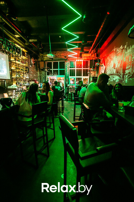 Пятница развратница в баре «Острые козырьки», фото № 20