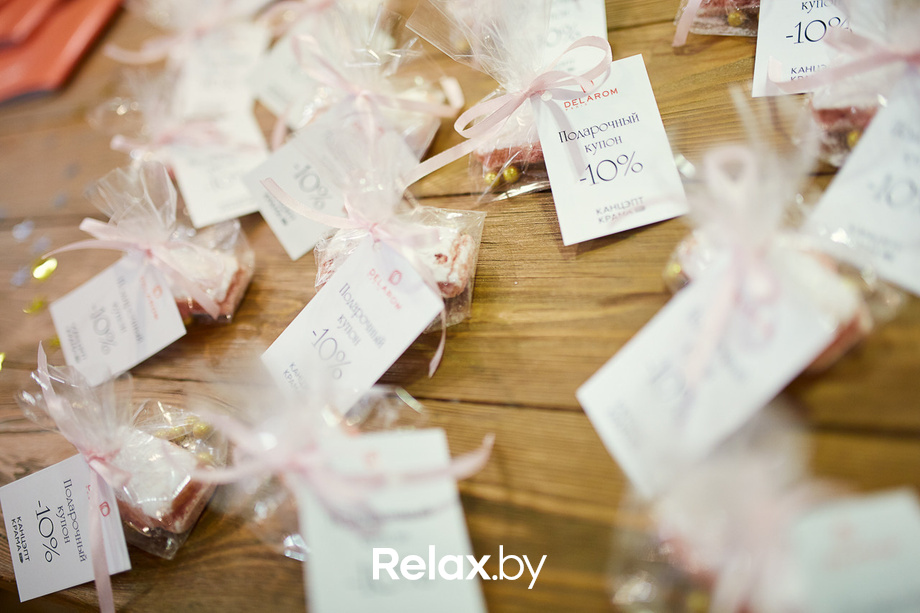 Открытие витрины бренда французской косметики Delarom Paris в магазине «Канцэпт Крама», фото № 8