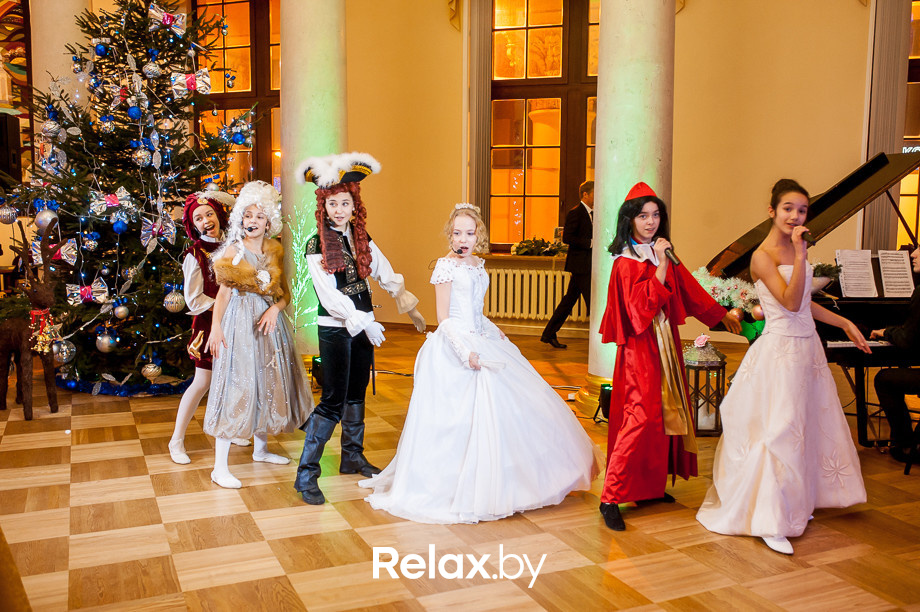 Семейный рождественский благотворительный бал Академии мюзикла "Ревю" - "Наши сердца", фото № 131