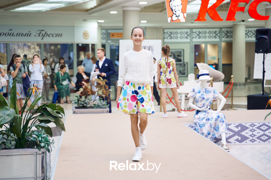 Время Искусства в ТЦ Столица: Мода, природа и поэзия, фото № 33