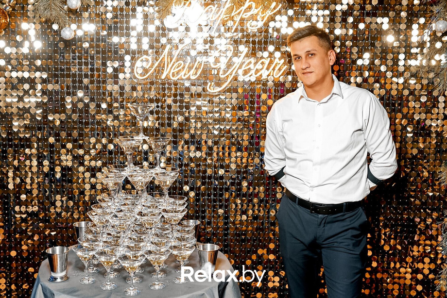 Предновогодние вечеринки в Ангелах, фото № 8