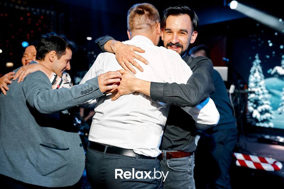 Предновогодние вечеринки в Ангелах, фото № 111