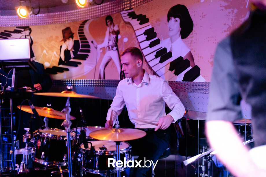 Кавер группа Starland в Ретро-кафе, фото № 48