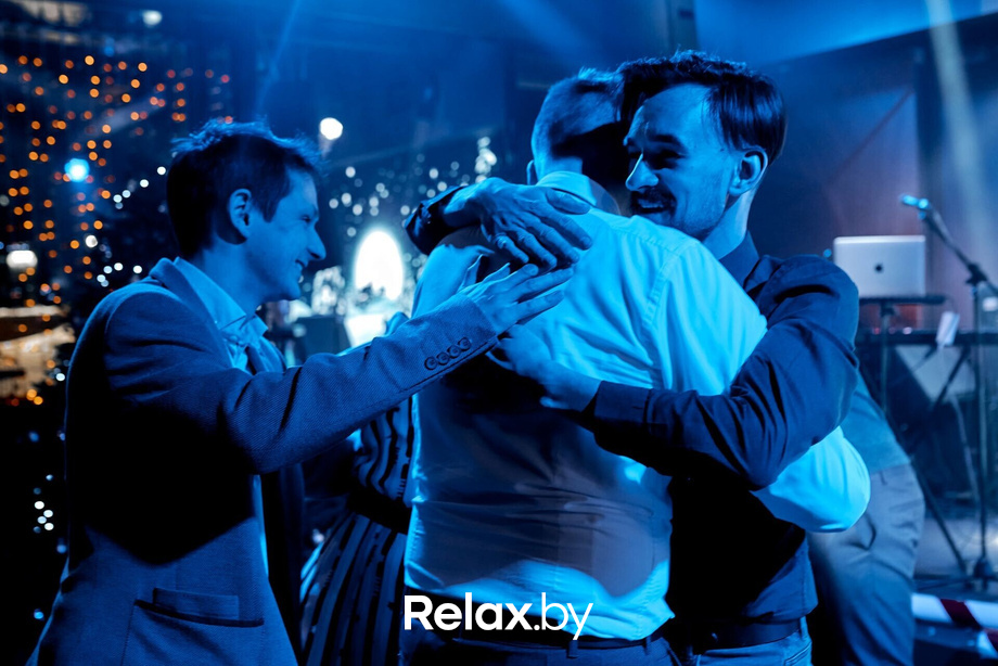 Предновогодние вечеринки в Ангелах, фото № 57