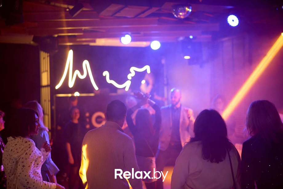 Дискотека в гастро-клубе «Место», фото № 9