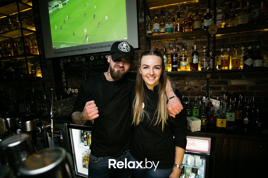 Счастливая суббота в баре «Острые козырьки», фото № 4