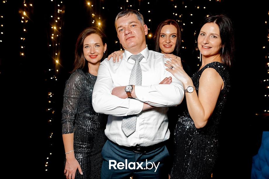 Предновогодние вечеринки в Ангелах, фото № 93