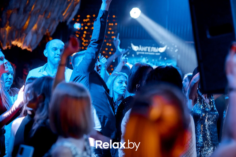 Предновогодние вечеринки в Ангелах, фото № 126