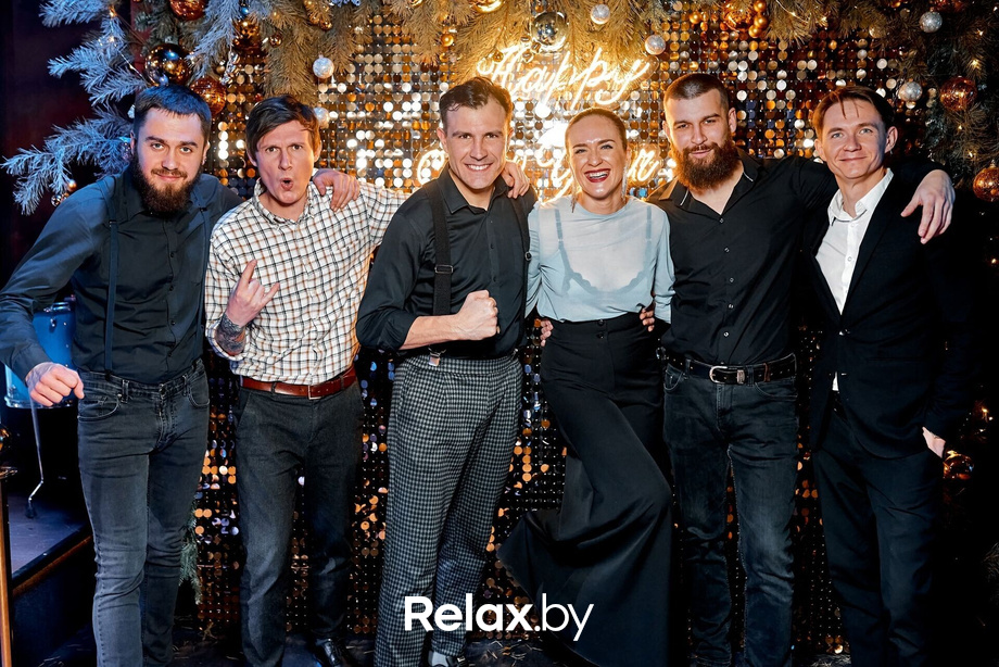 Предновогодние вечеринки в Ангелах, фото № 10