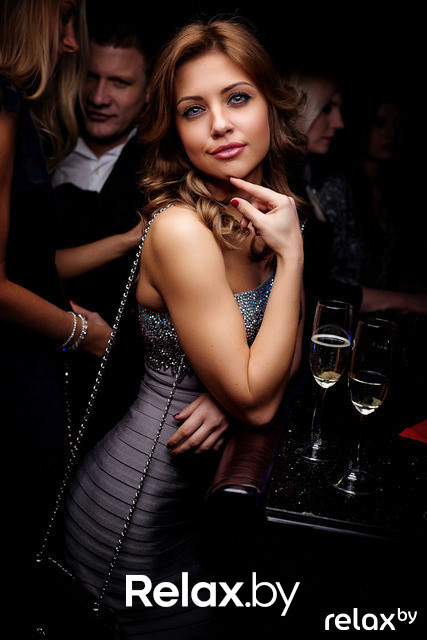 Самые красивые брюнетки и блондинки недели, фото № 36