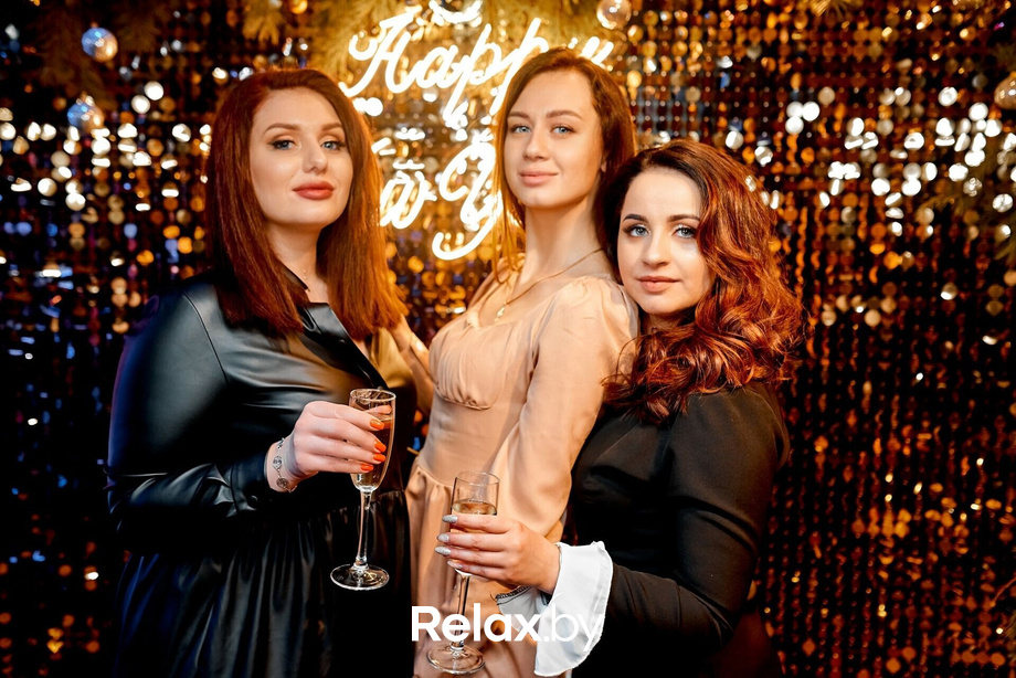 Предновогодние вечеринки в Ангелах, фото № 60