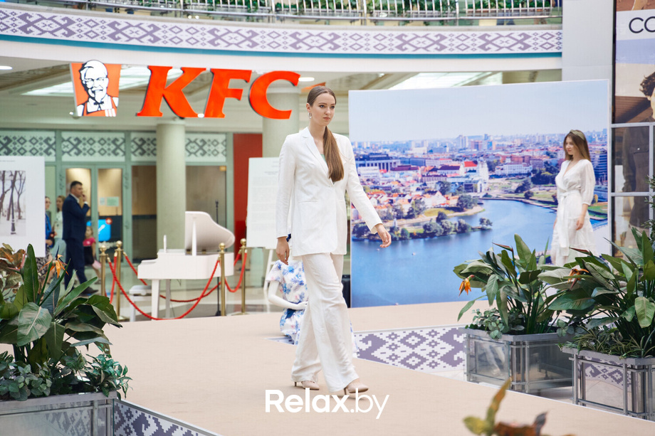 Время Искусства в ТЦ Столица: Мода, природа и поэзия, фото № 102