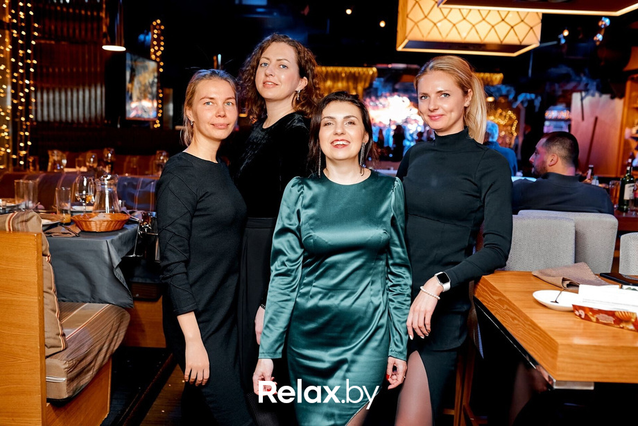 Предновогодние вечеринки в Ангелах, фото № 16