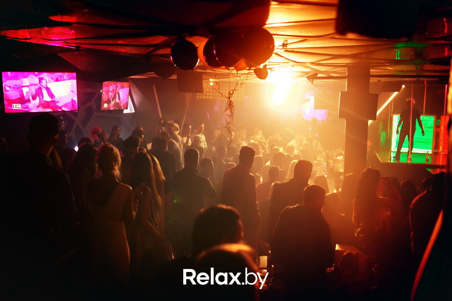 Champagne Showers, фото № 3