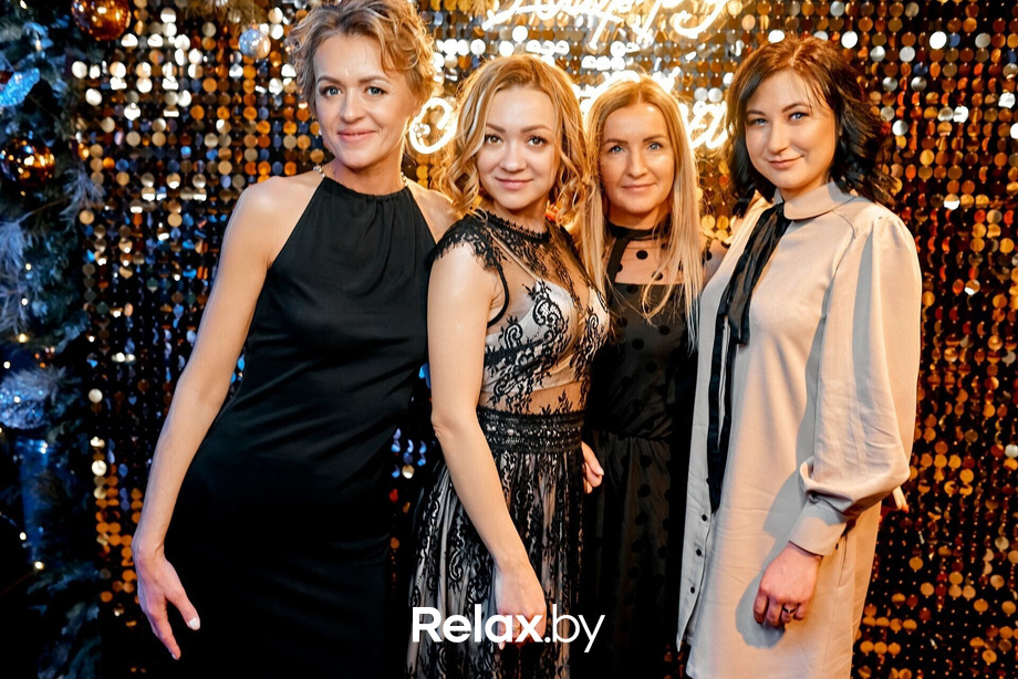 Предновогодние вечеринки в Ангелах, фото № 6