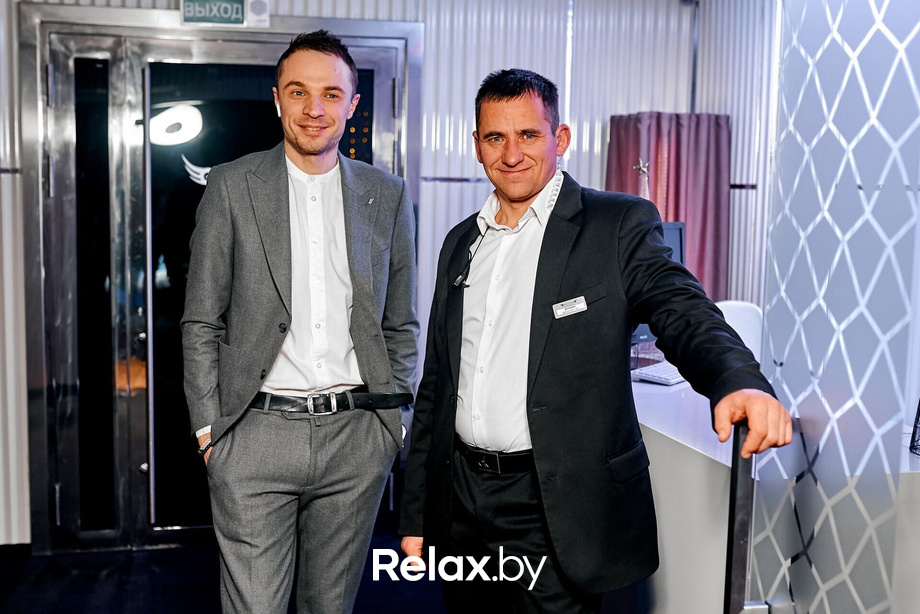 Предновогодние вечеринки в Ангелах, фото № 131