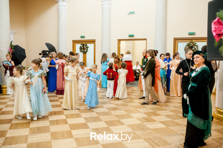 Семейный рождественский благотворительный бал Академии мюзикла "Ревю" - "Наши сердца", фото № 42