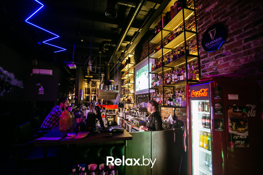 Пятница развратница в баре «Острые козырьки», фото № 11