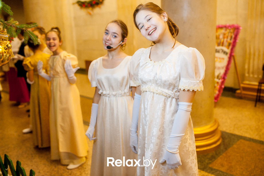 Семейный рождественский благотворительный бал Академии мюзикла "Ревю" - "Наши сердца", фото № 178