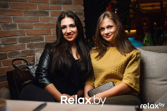 Самые красивые брюнетки и блондинки недели, фото № 25