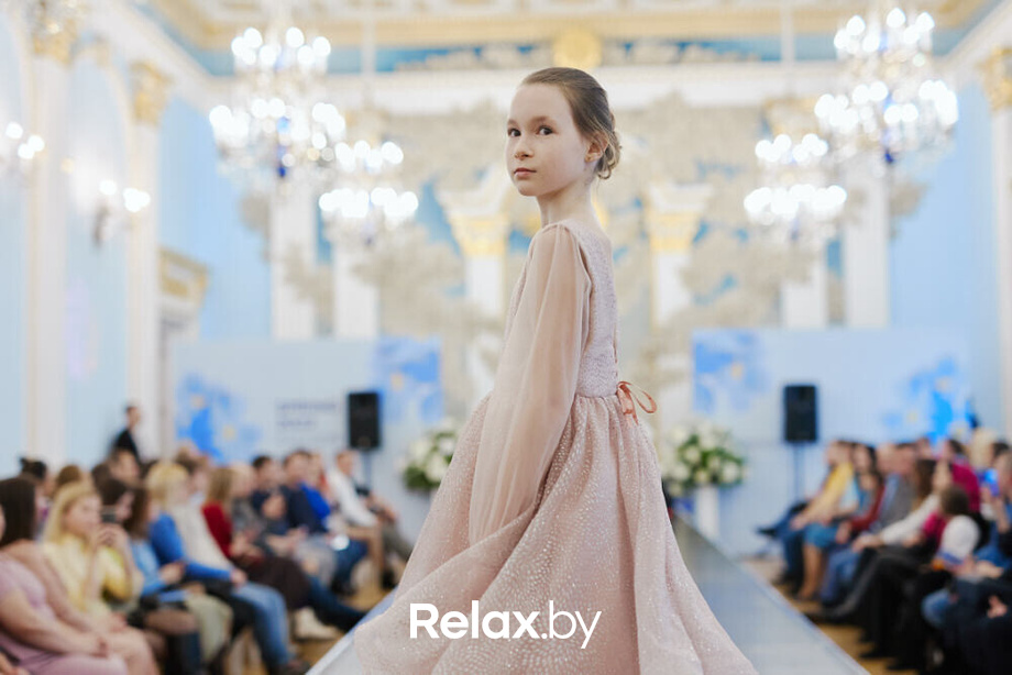 KIDS' PODIUM на FASHION SHOW SPRING 2022, фото № 111