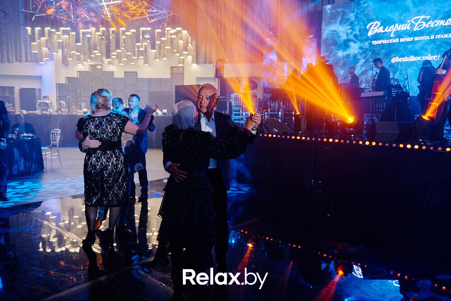 Творческий вечер поэта Валерия Бестолкова, фото № 211