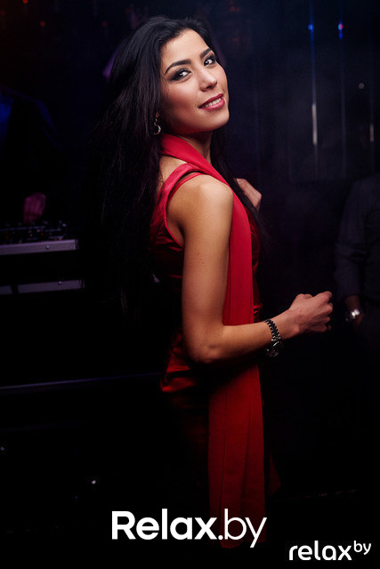 Самые красивые брюнетки и блондинки недели, фото № 11