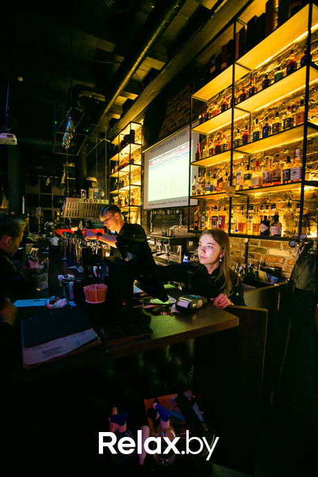 Счастливая суббота в баре «Острые козырьки», фото № 45