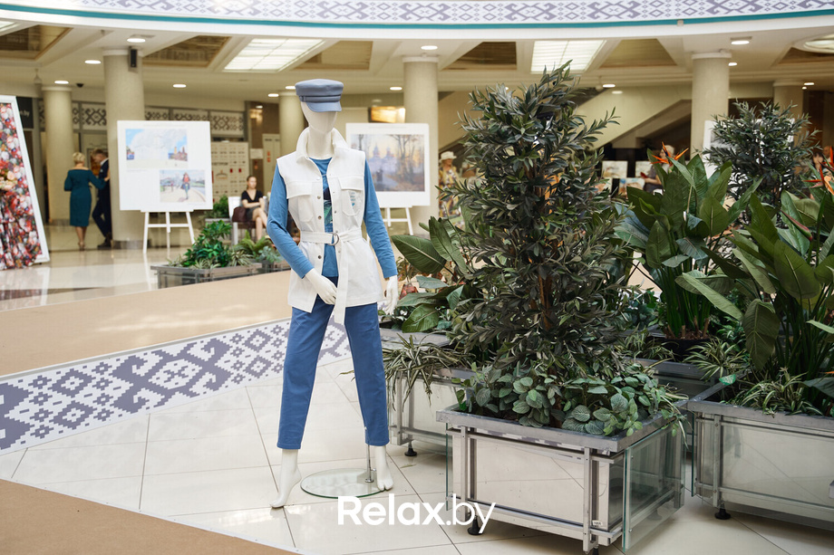 Время Искусства в ТЦ Столица: Мода, природа и поэзия, фото № 18