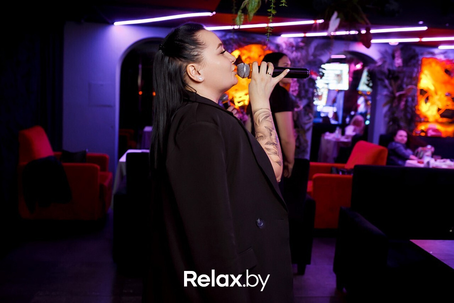 Friday Night, фото № 3