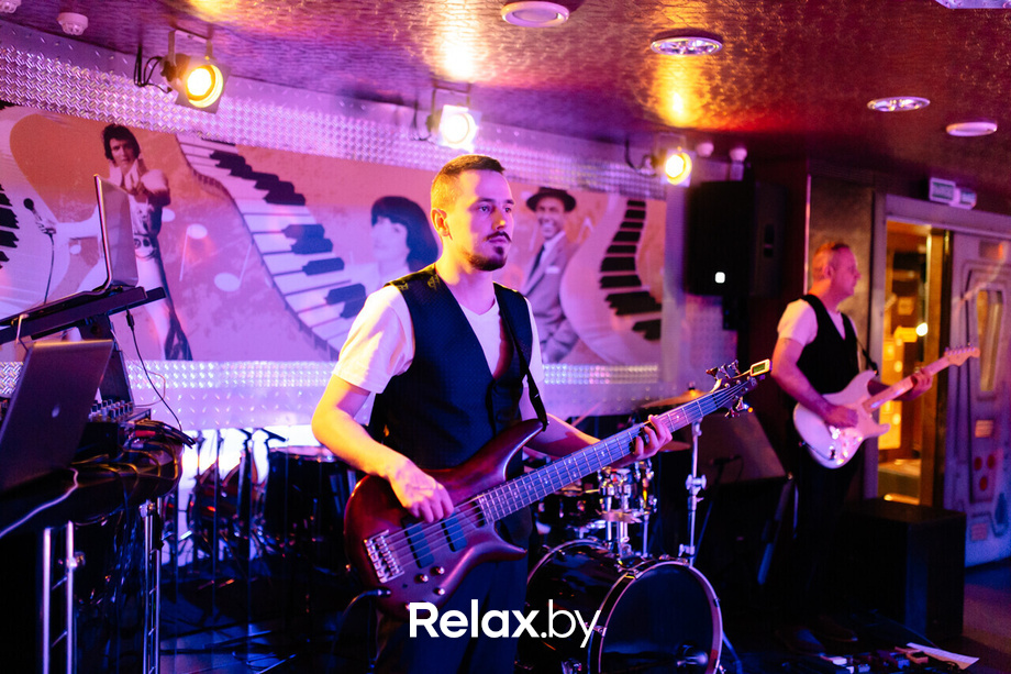 Кавер группа Starland в Ретро-кафе, фото № 12