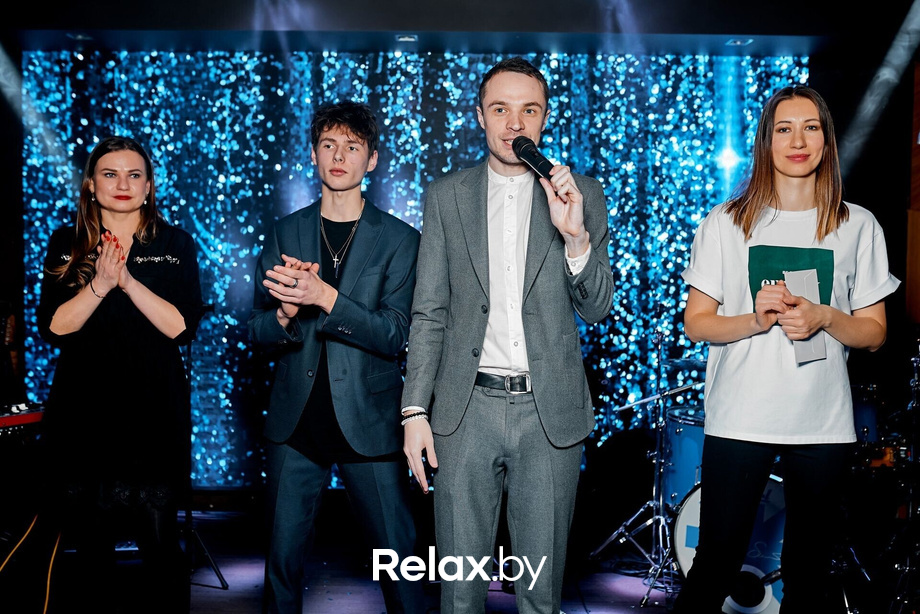 Предновогодние вечеринки в Ангелах, фото № 34