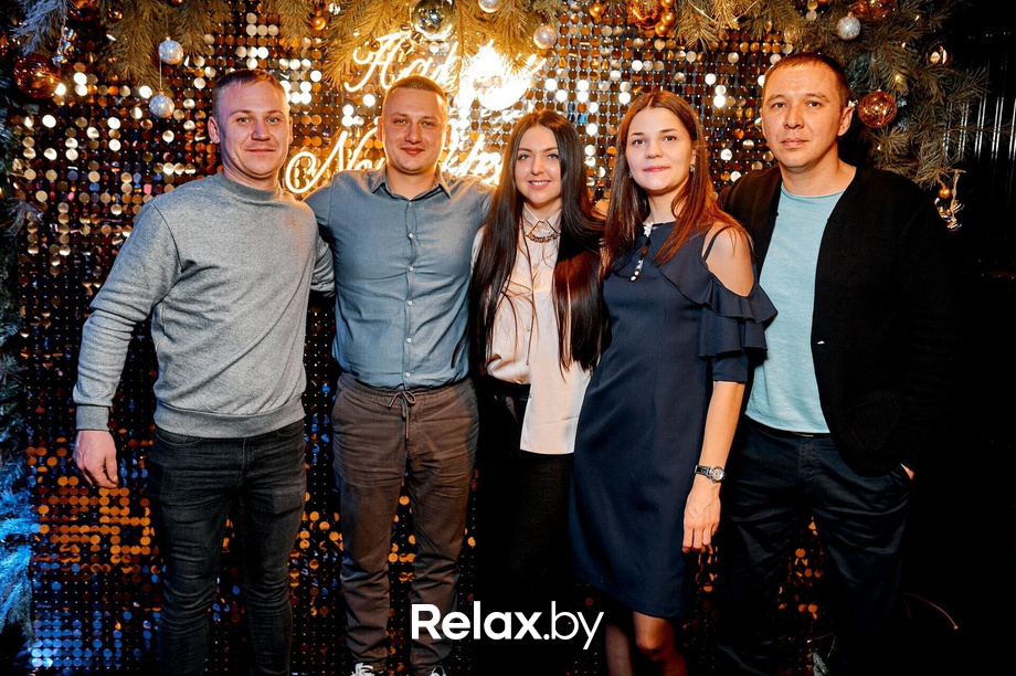 Предновогодние вечеринки в Ангелах, фото № 18