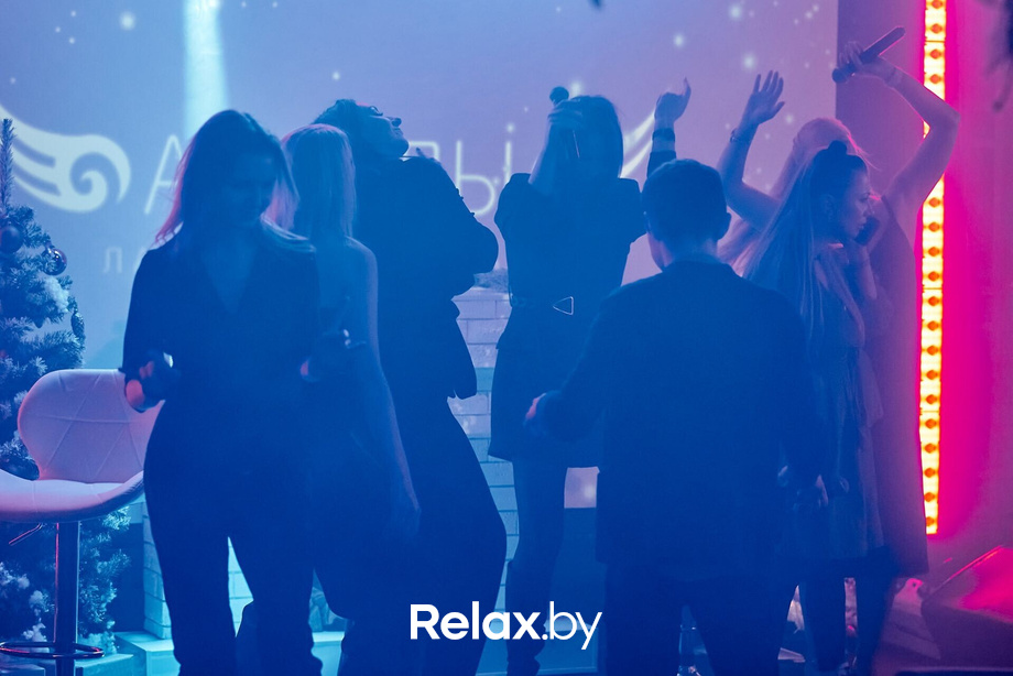 Предновогодние вечеринки в Ангелах, фото № 63