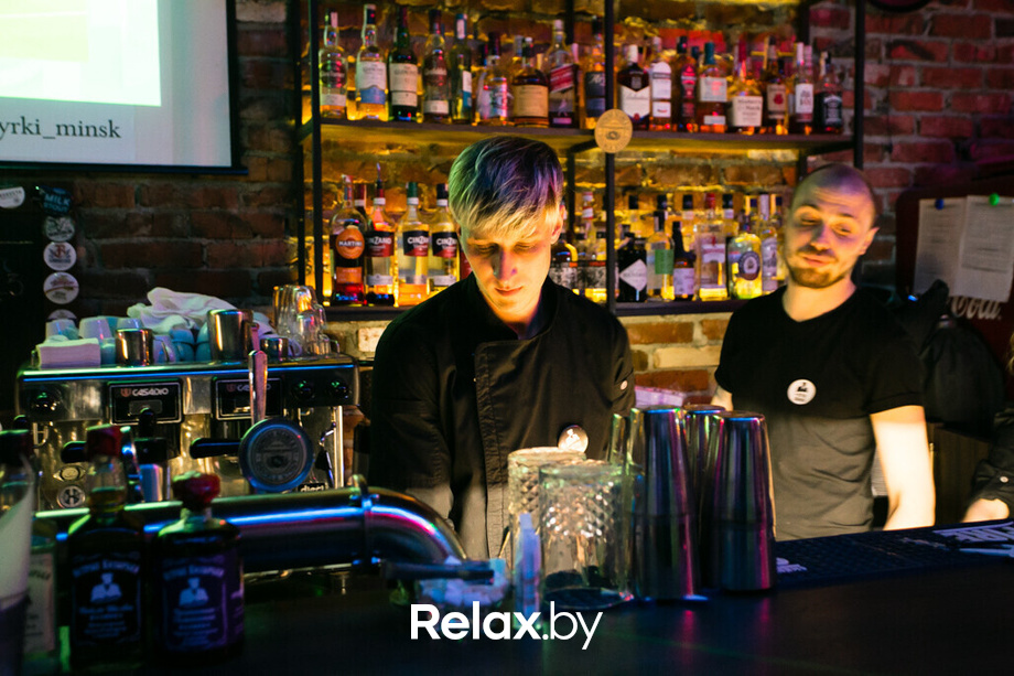 Счастливая суббота в баре «Острые козырьки», фото № 57