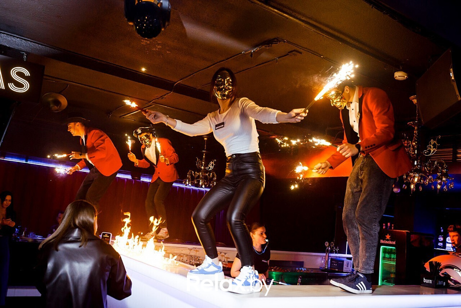 Friday Night, фото № 14