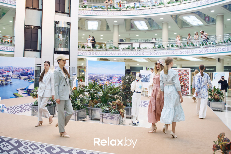 Время Искусства в ТЦ Столица: Мода, природа и поэзия, фото № 123