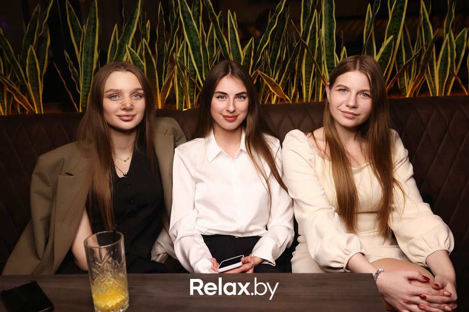 Zavod Friday Night, фото № 2