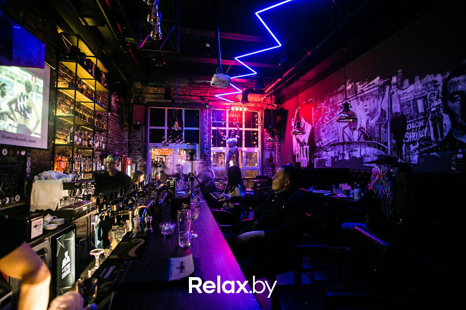 Счастливая суббота в баре «Острые козырьки», фото № 28