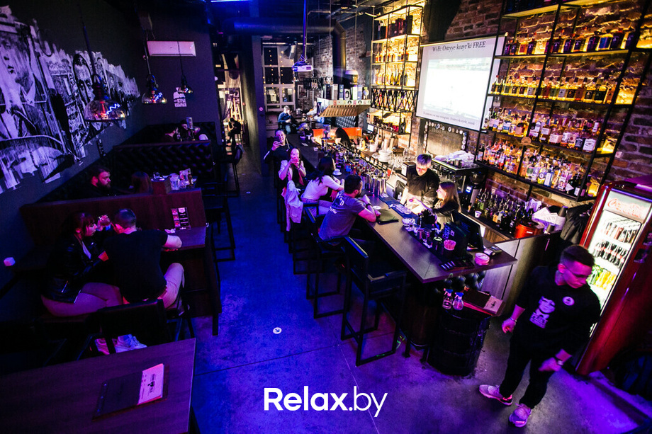 Счастливая суббота в баре «Острые козырьки», фото № 31