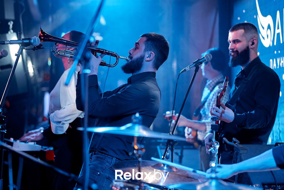 Предновогодние вечеринки в Ангелах, фото № 59